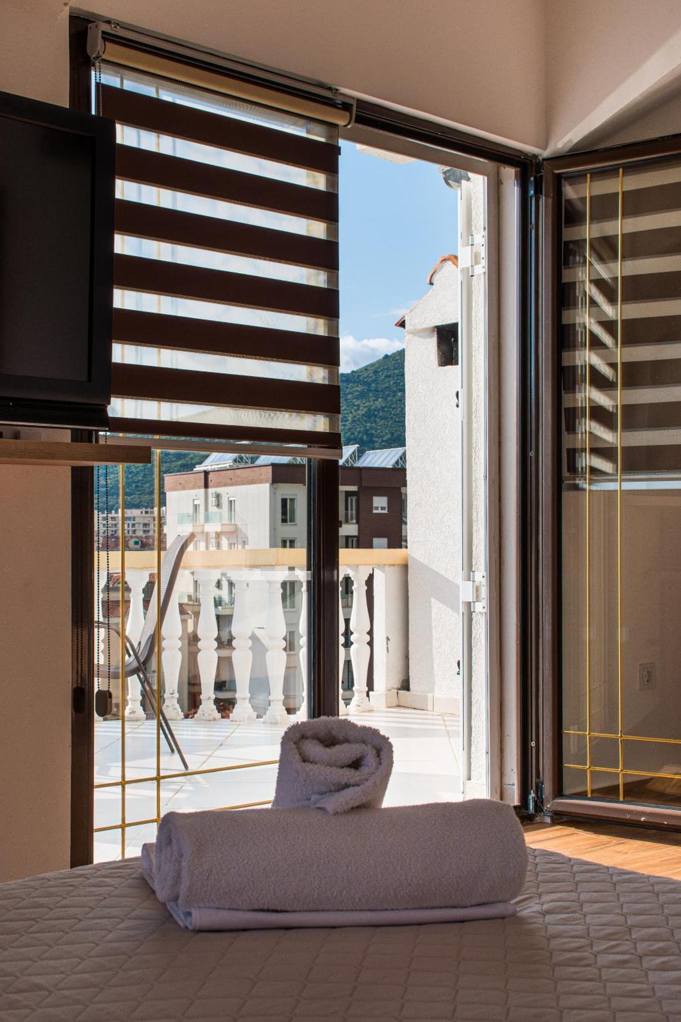 Villa Vojnic Budva Extérieur photo
