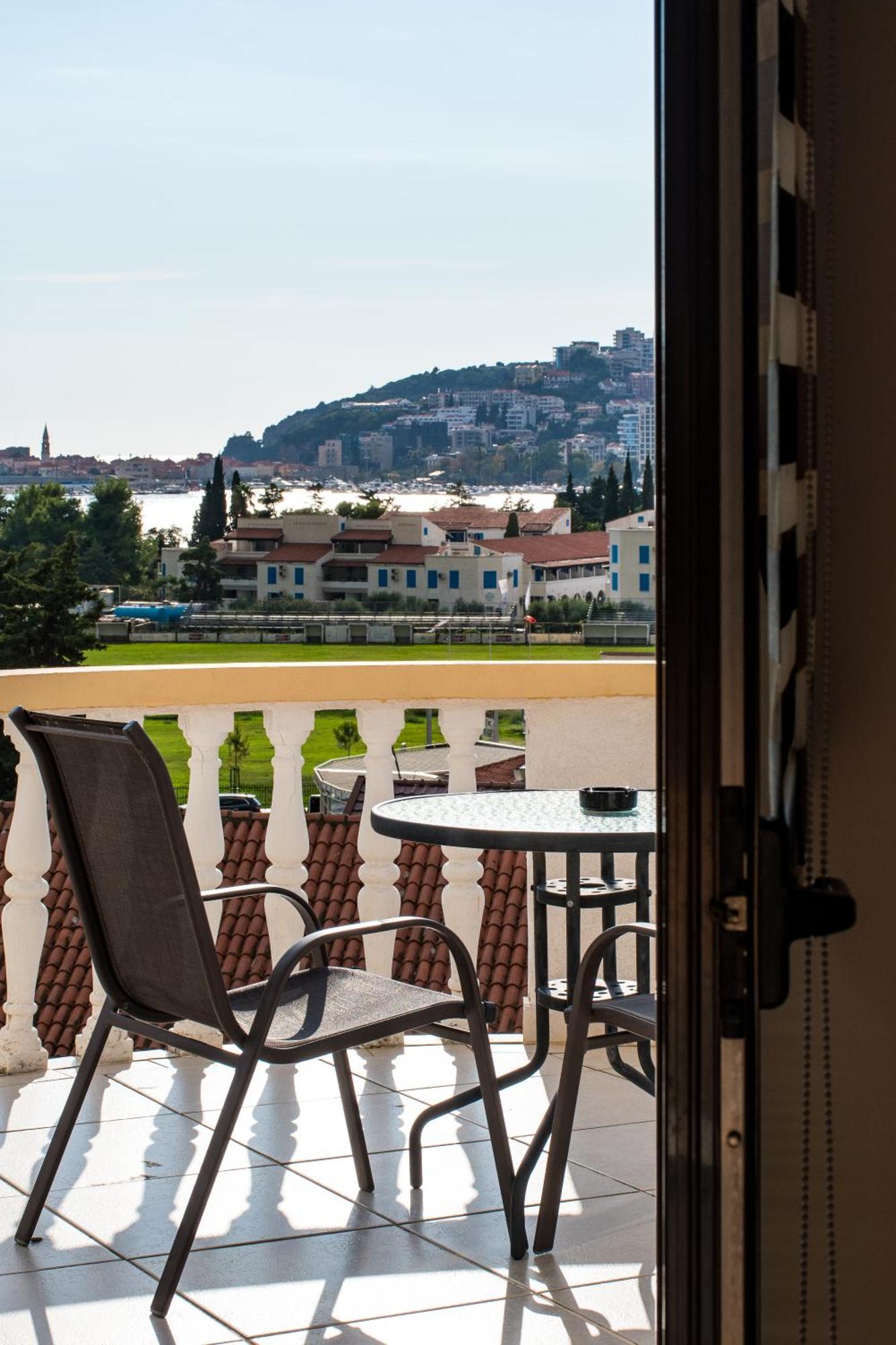 Villa Vojnic Budva Extérieur photo