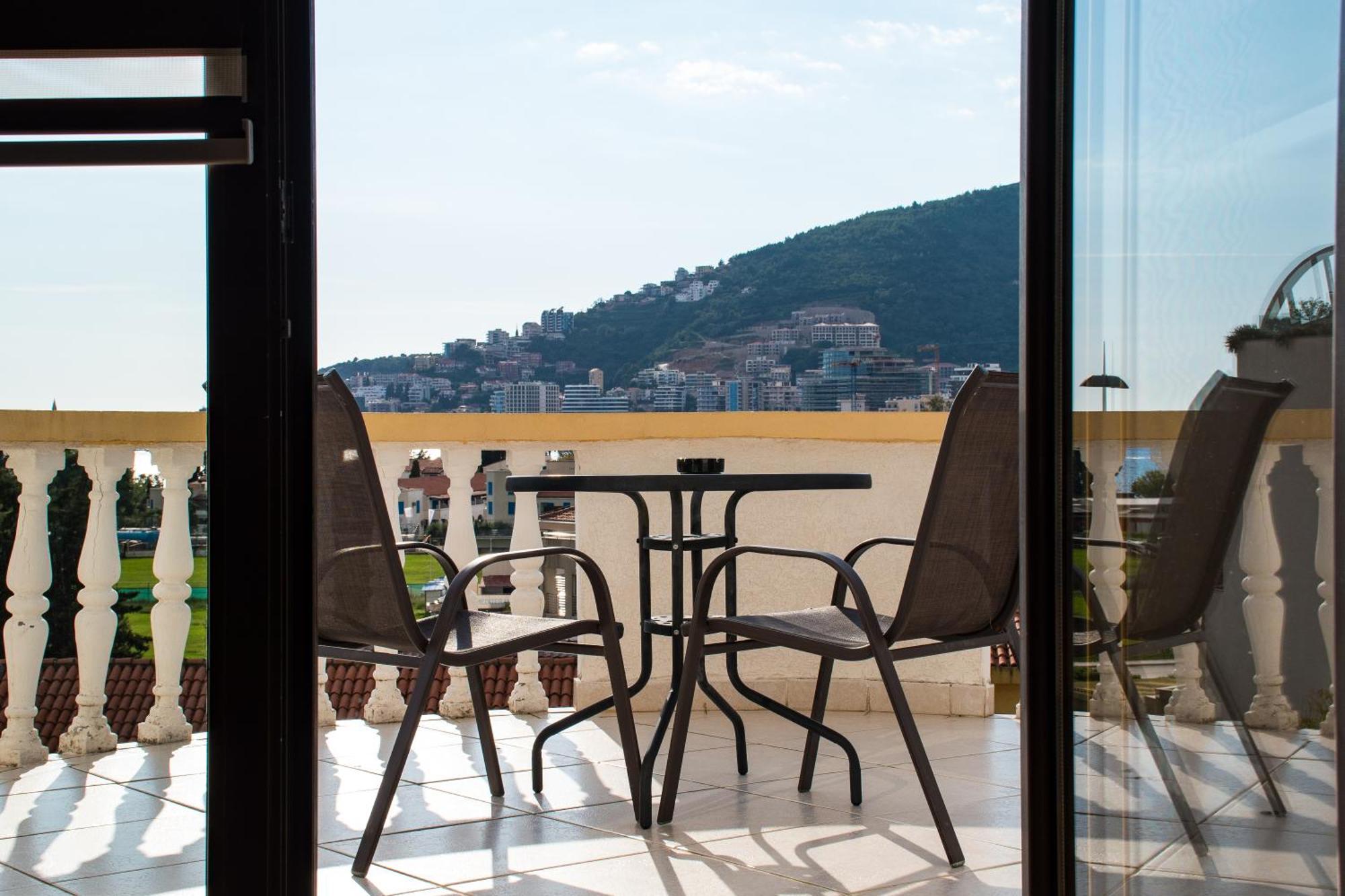 Villa Vojnic Budva Extérieur photo