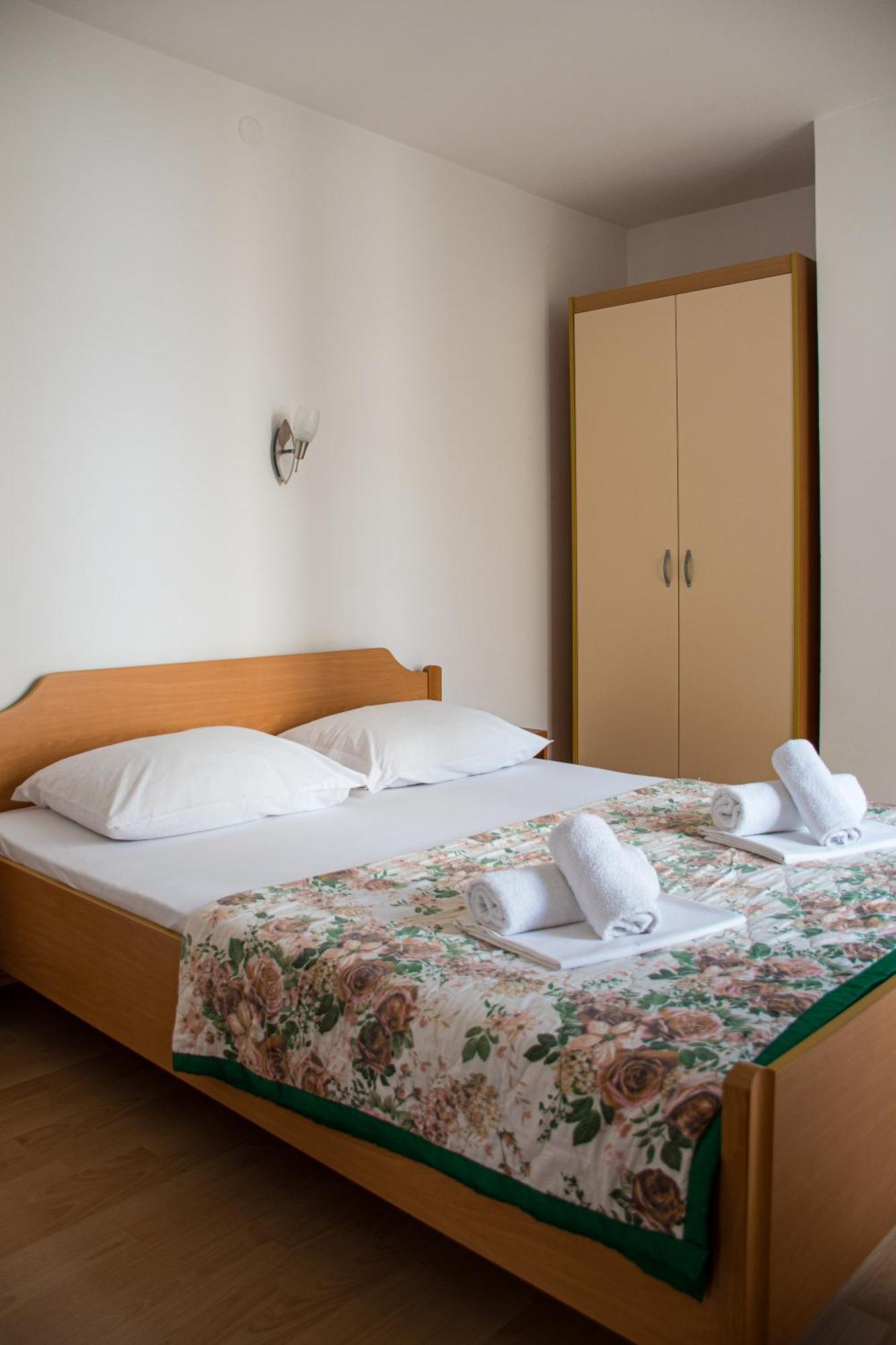Villa Vojnic Budva Extérieur photo