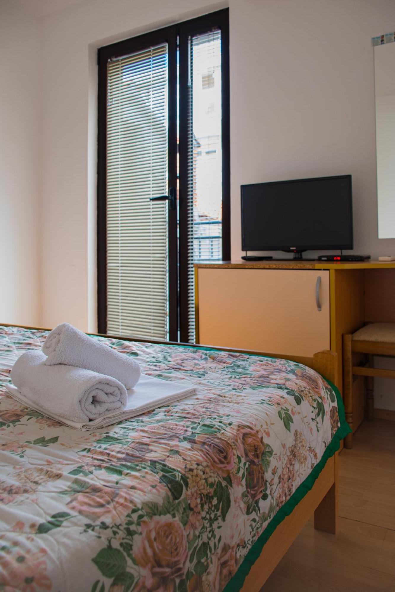 Villa Vojnic Budva Extérieur photo
