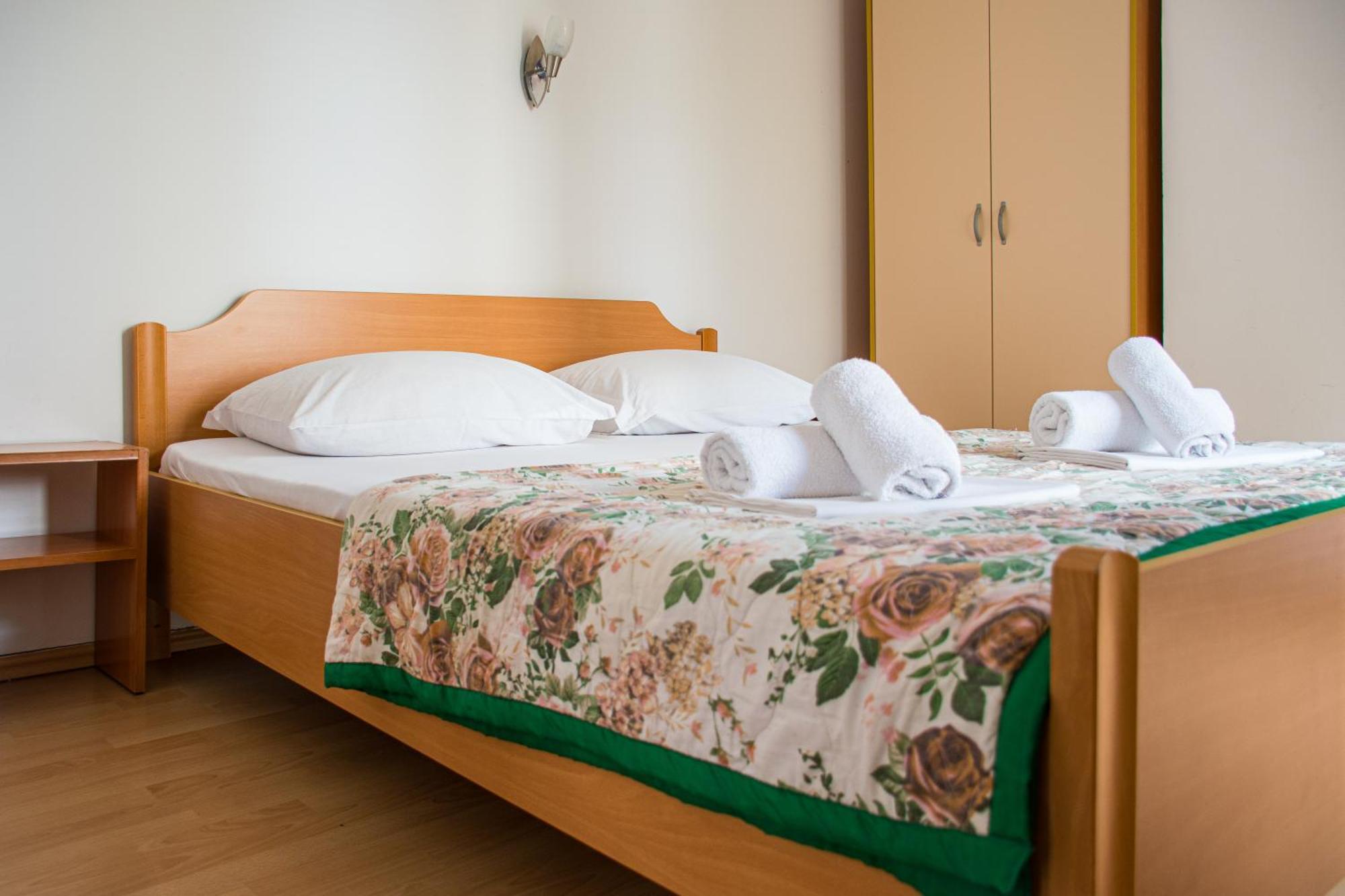 Villa Vojnic Budva Extérieur photo