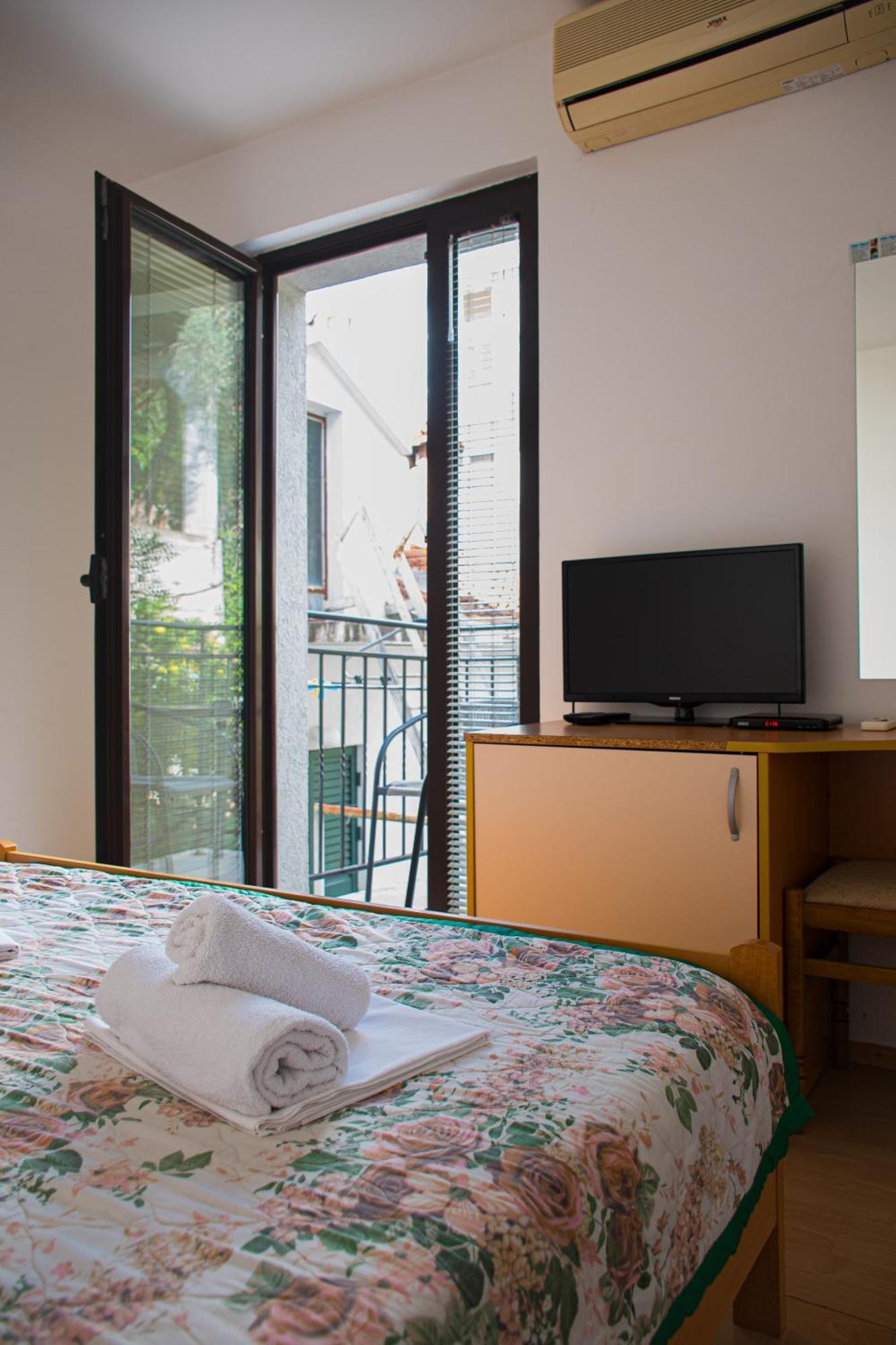 Villa Vojnic Budva Extérieur photo