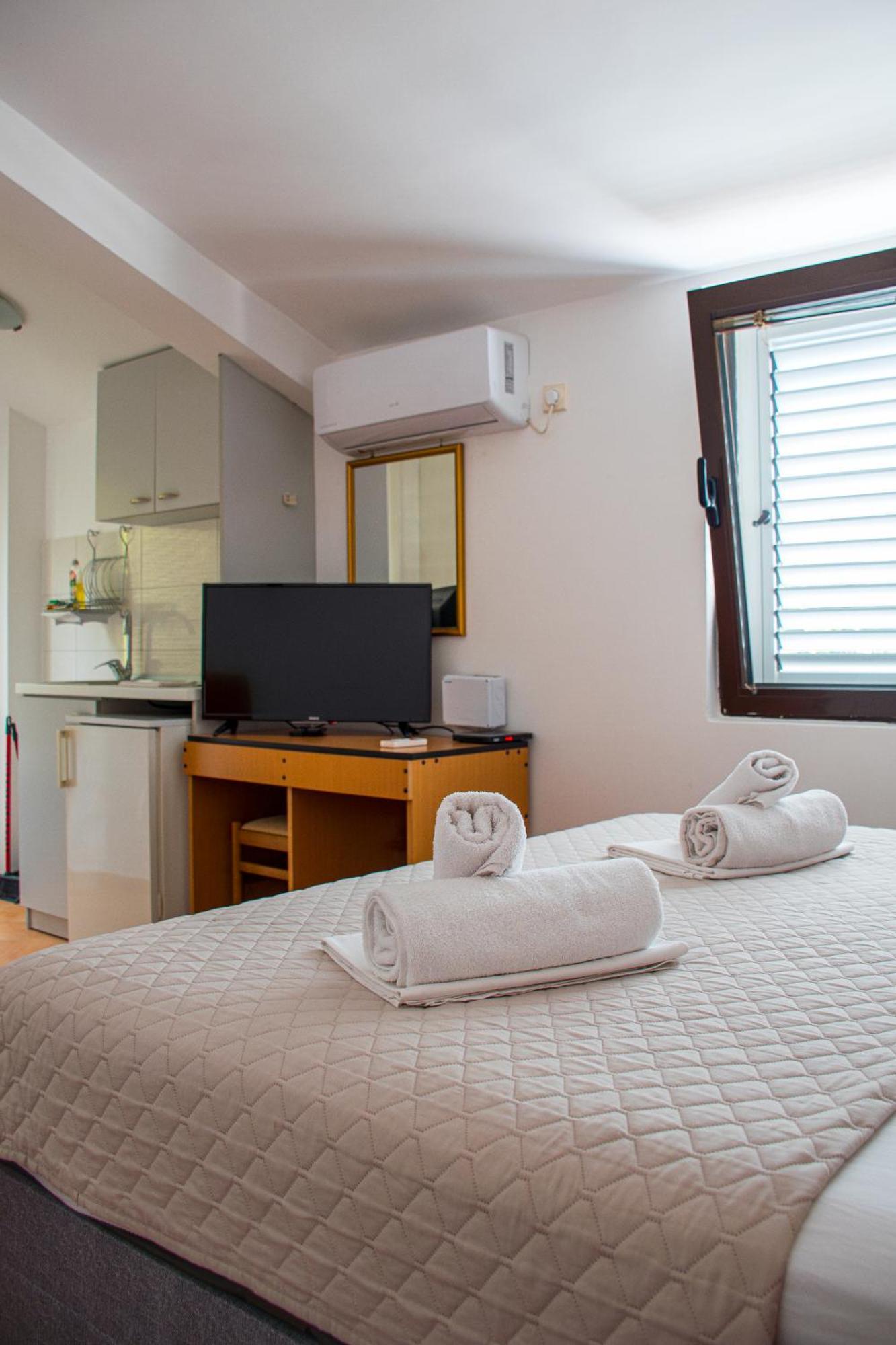 Villa Vojnic Budva Extérieur photo