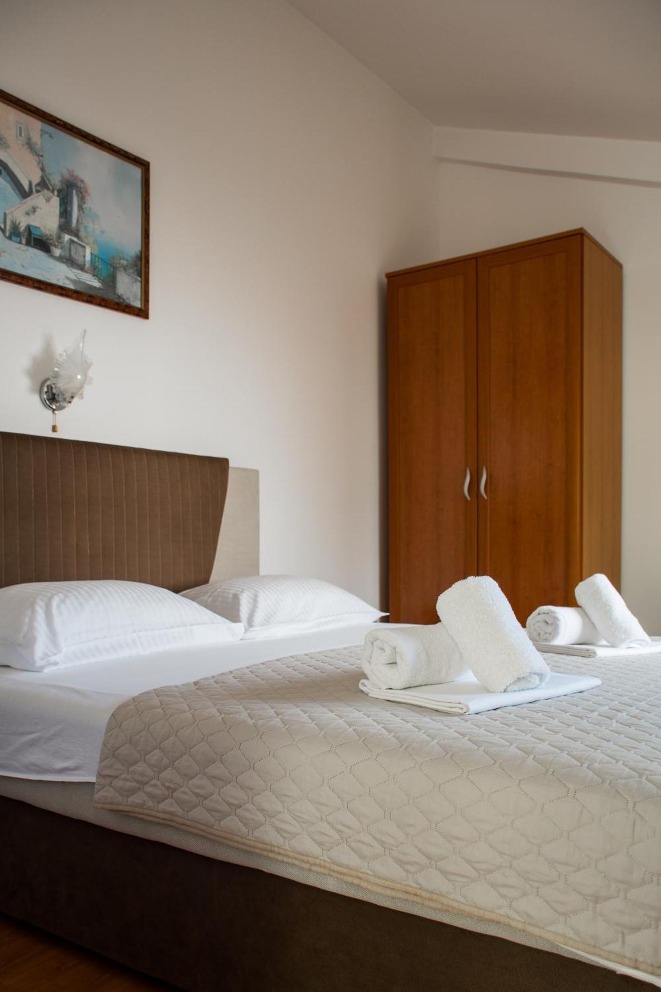 Villa Vojnic Budva Extérieur photo