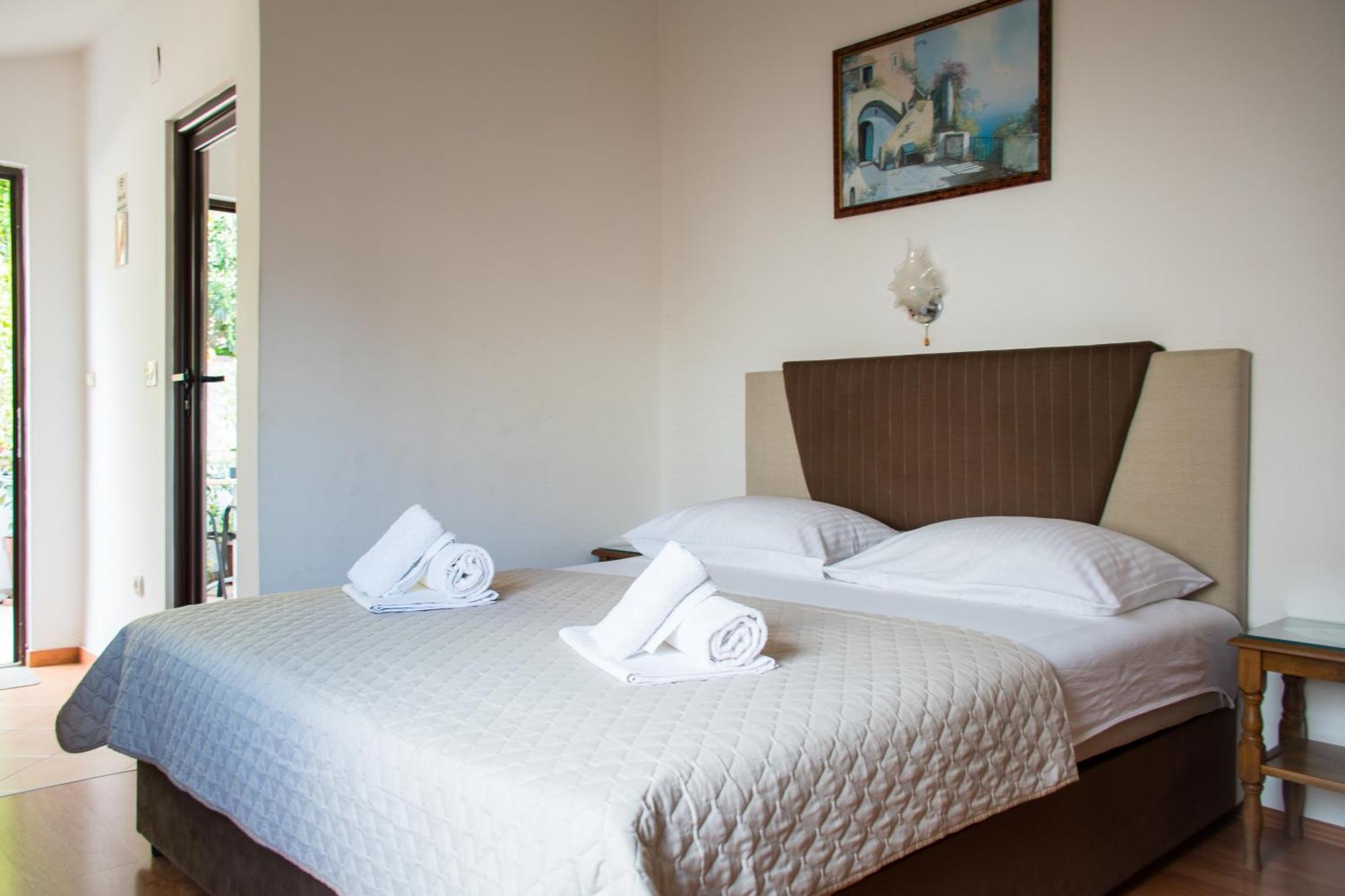 Villa Vojnic Budva Extérieur photo